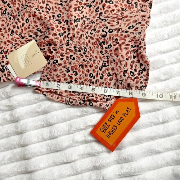 14th & Union Pink Smoke Leopard SS Blouse SZ Med Animal Print Lightweight - Picture 6 of 8